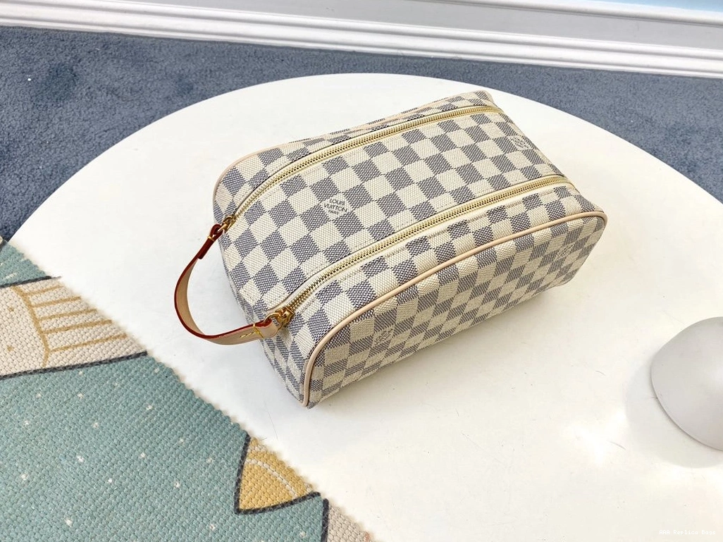 Aaa replica bags VUITTON TOILETRY BAG LOUIS 0822